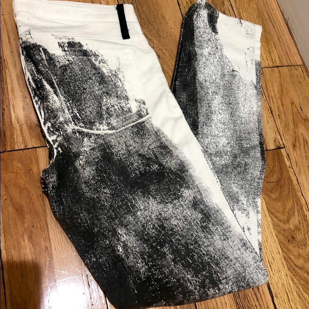 HELMUT LANG white jeans with black design
